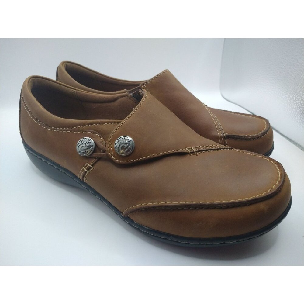 Clarks Womens Dark Tan Leather Slip-On Shoes Size 6.5 XW Cushion Insole Durable
